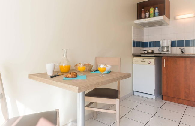 Comfort Aparthotel Nantes La Beaujoire - Foto 17