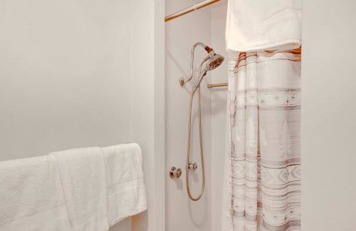 Contact Mountain Hideaway with Views and Porches! - Foto 22