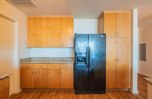 Stylish 1BR HighRise DT, Parking, Pool, Gym, W-D, Golf - Foto 32