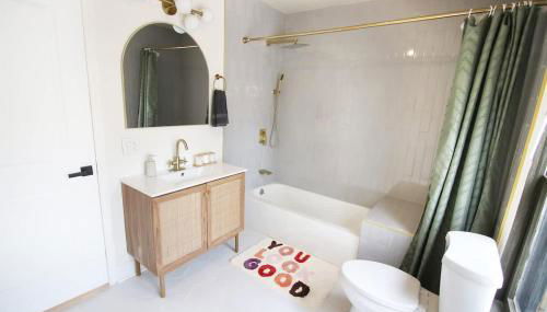 Walkable, Outdoor Oasis, BBQ, Firepit and Bocce Ball - Foto 3