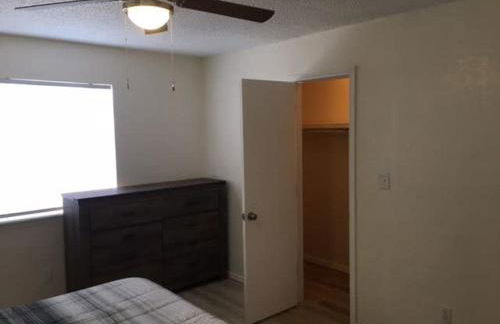 Cozy 1-BR upstairs apartment, near Fort Sill! - Photo 3