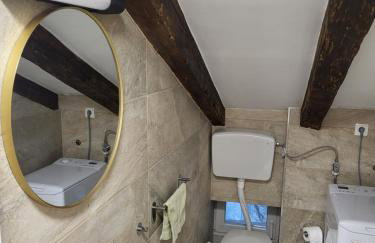 V&V Center Apartment - Photo 14