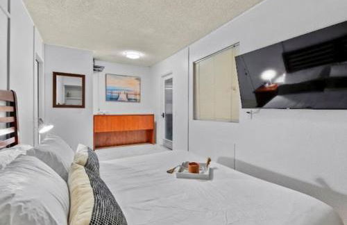 Majestic 5BR Villa with Guesthouse, Pool & Spa - Foto 44