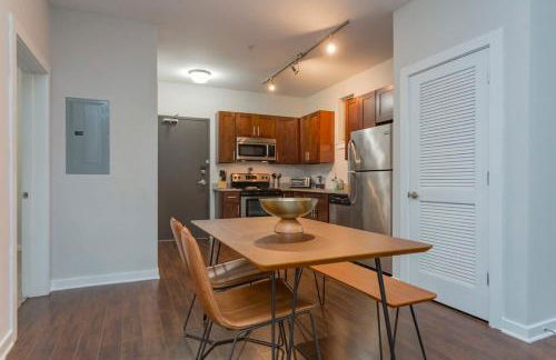 CozySuites TWO Stylish Music Row Condos with parking - Foto 15