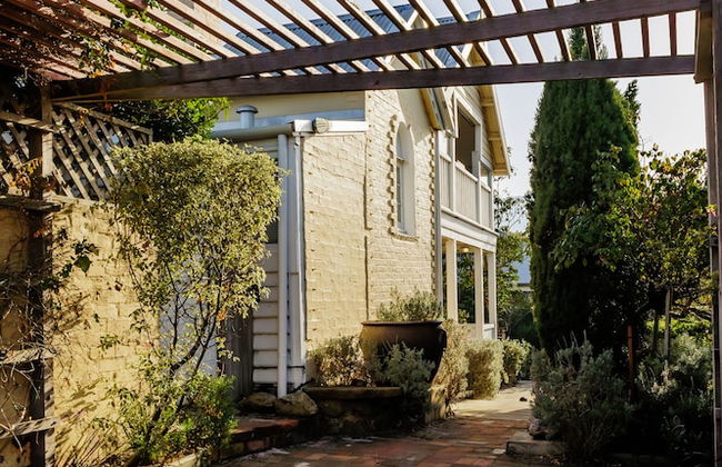 Wollaston House by the BnB Collection - Photo 69