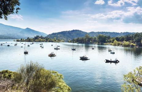 GREDOS RURALRUT cerca del CASTAÑAR de El Tiemblo, Reserva Natural VALLE DE IRUELAS, alojamiento acogedor con cabina hidromasaje, chimenea eléctrica, calefacción, wifi, cocina - Photo 64