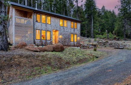 Rustic Arch Cape Getaway w/ Vibrant Interior Walk to the Beach Cape Wonder - Foto 76