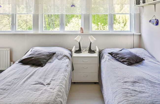 4 Person Holiday Home in Hemse - Foto 10