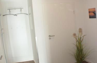 Silbermöwe im Kirschgarten - Foto 16