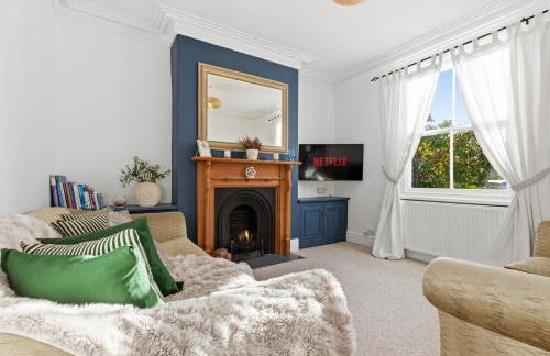 Luxurious 3 bed 1 Bath Stay Ideal for Families and Contractors - Photo 30