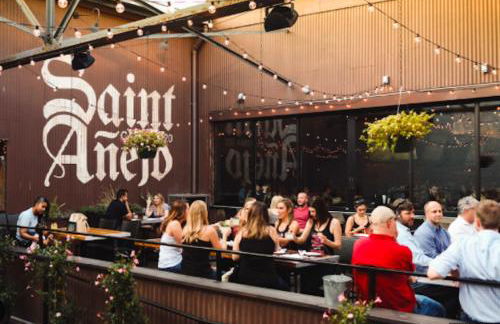 One-Of-A-Kind! Roll Up Garage Door-Pool, Speakeasy - Foto 59