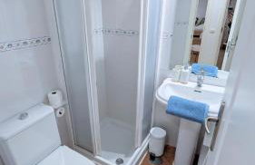 Elegant Sea View Apartment Near Beach & Train - Foto 17