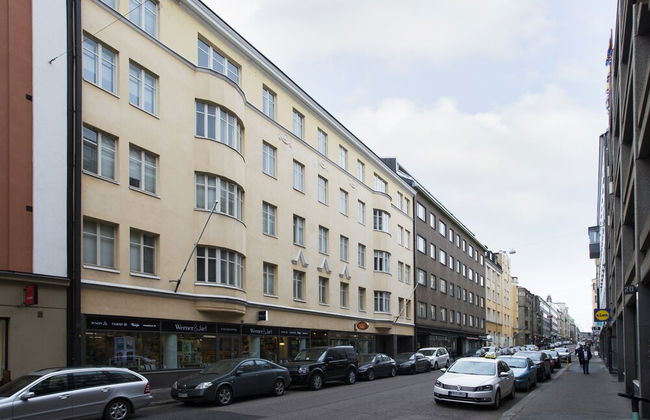 2ndhomes 2BR Penthouse with Balcony and Sauna - Photo 19