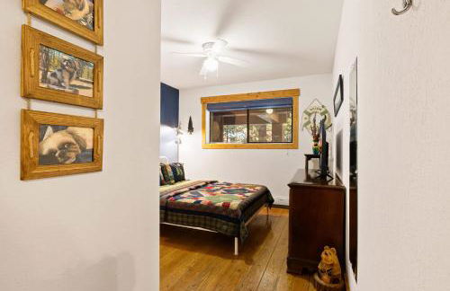 Sierra Pines Retreat - Sleeps 6 - Foto 23