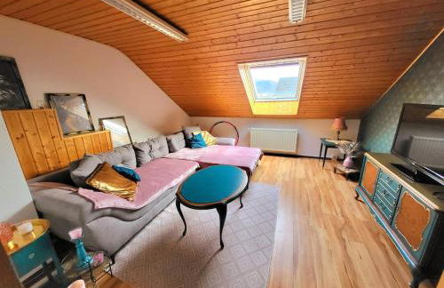 Gemütliche Ferienwohnung mit Ausblick auf das Saarpolygon - Foto 1