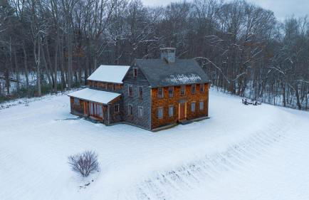 52-Acre Berkshires Farmhouse • Fire Pit Outdoor Dining Trails Copper Kettle Farm by AvantStay - Foto 47