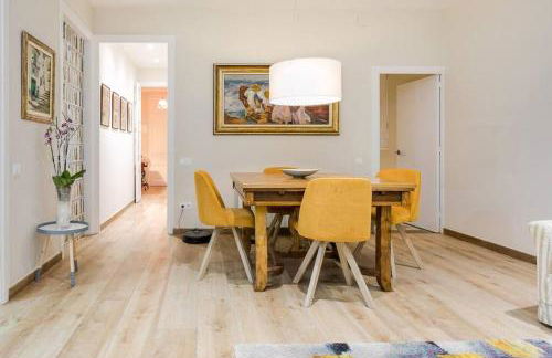 Lovely Designed House Connected To Center - Foto 8