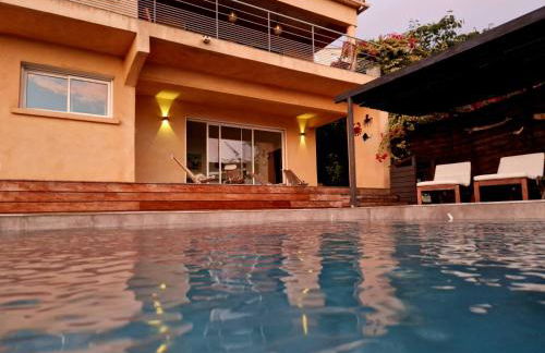 Modern villa 5 double bedrooms, new AC, private pool and stunning view 800 m from beach - Foto 27