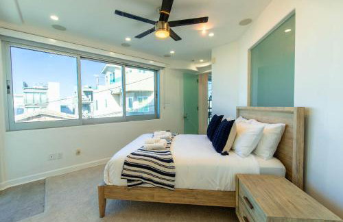 Ocean view, two-level condo with stunning view, decks, fast WiFi & fireplace - Foto 13