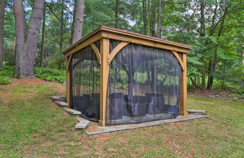 Steps to Lake Tafton Cottage with Fire Pit and Grill - Foto 23