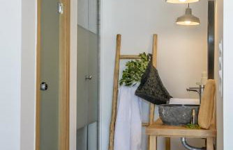 Laia Seafront Luxury Apartments - Photo 23