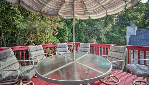 Spacious Acworth Home with Deck about 1 Mi to Lake - Foto 2