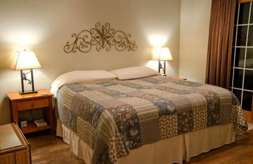 Wonderful Lakefront Cabin with Hot-tub in Carbondale, Illinois - Foto 14