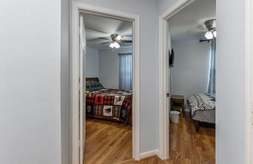 Cozy room and kitchen living room 7 minutes to IAD and DC area - Foto 13