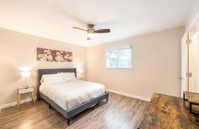 Stylish 1BR Near UT Highland Evonify - Photo 19