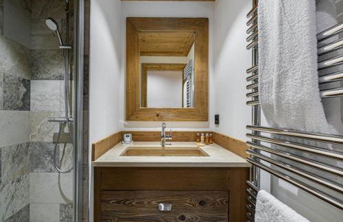 Superbe appartement à Courchevel Le Praz, proche des pistes, avec parking et wifi - FR-1-568-5 - Photo 5