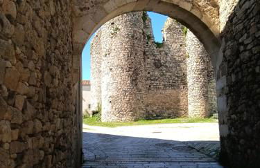 Le Logis du Vieux Donjon - Photo 2