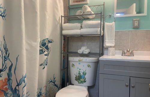 Convenient and Private Downtown 1BR Near Beach - Foto 32