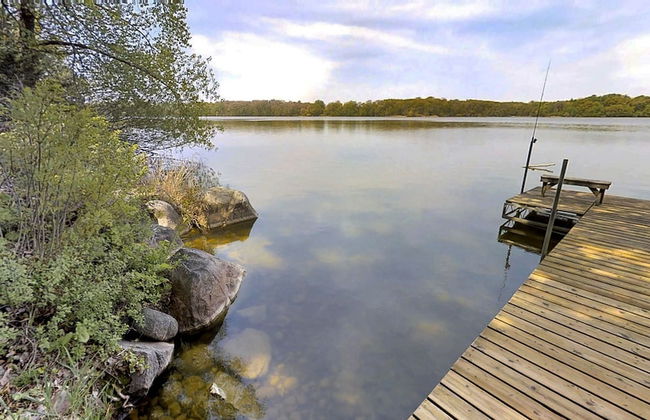 Lakefront Hideaway - Foto 28