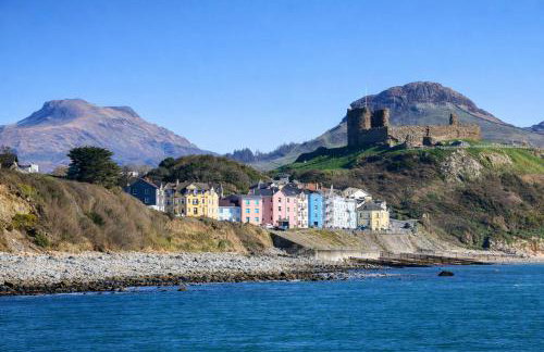 Bay View, Sleeps 18, 7 Bedrooms, 7 Bathrooms, Seafront, Criccieth - Foto 10