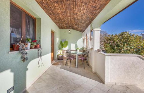 Cozy Apartment In Pilkovici With Wifi - Photo 8