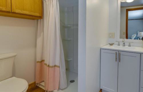 Pet-Friendly Topton Home with Patio, Deck and Views! - Foto 12