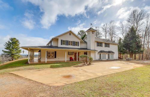 Spacious Group Retreat with Game Room in Marshall! - Foto 43