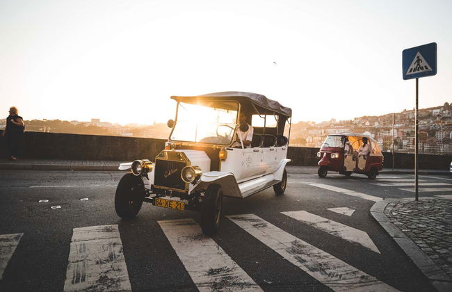 Tour privado de carro clássico pelo Porto - Foto 13