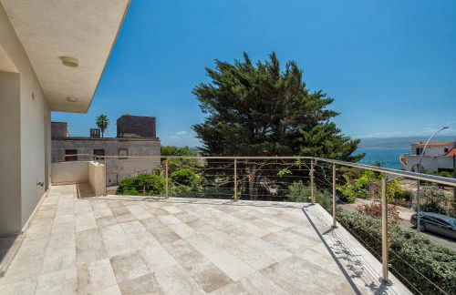 Luxury Seafront Villa with Rooftop Pool & Stunning Sea Views - Foto 57