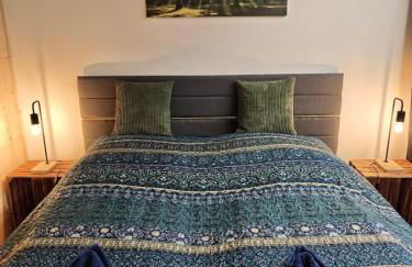 Ferienhaus Wintergarten für 8 Gäste und 2 Hunde in der Eifel mit toller Aussicht, Kamin und Garten - Foto 22