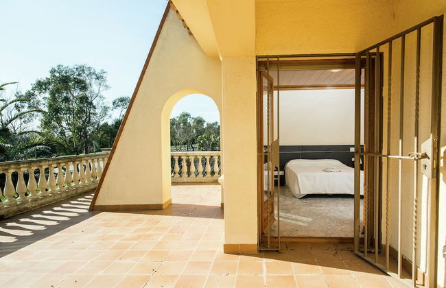 Alluring Holiday Home in Girona With Swimming Pool - Foto 11