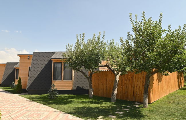 Hidden Garden Resort - Photo 31