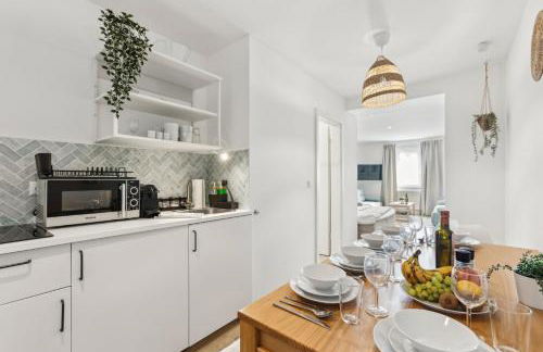 Gemütliches 2 Zimmer Ambient Apartment mit Queensize-Bett , Etagenbett& Schlafsofa in Alsternähe - Foto 31