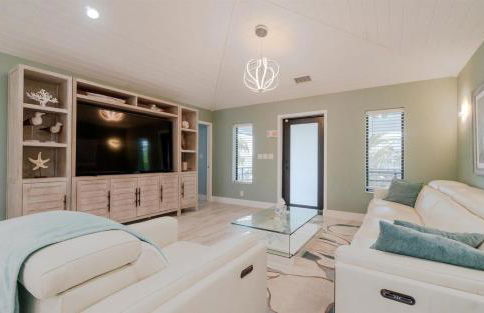 Villa Franchella - Waterfront Luxury Home, Pool, 45 Dock - Foto 7