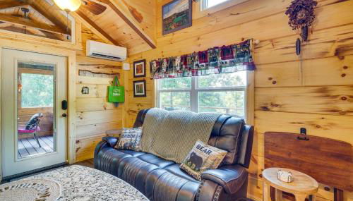 7 Mi to Lake Lure Mill Spring Cabin with Hot Tub - Foto 4
