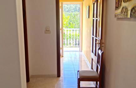 Apartamento con balcón al lado de la iglesia - Foto 8