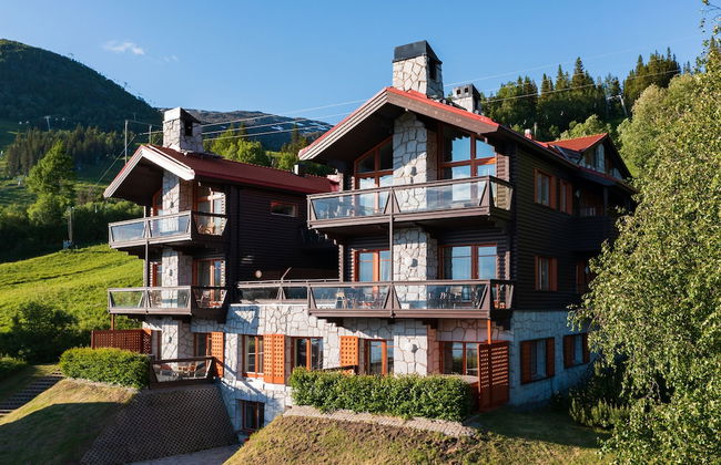 Åre Travel – Tottbacken Peak Performance Mountain House - Photo 1