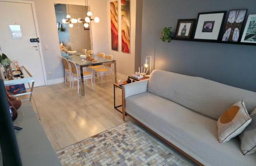 2 qrts c suíte, ar condicionado, piscina infantil e adulto, parquinho, estacionamento privativo, portaria 24hrs, self checkin, indicado pra família c crianças, casais e hóspedes a trabalho - Foto 10