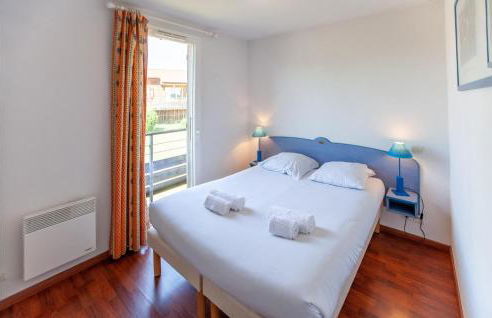 Gorgeous Apartment In Cassen With Swimming Pool - Foto 15