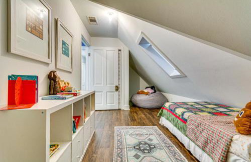 Walk to Main St Eclectic Gem in Little Rock - Photo 21